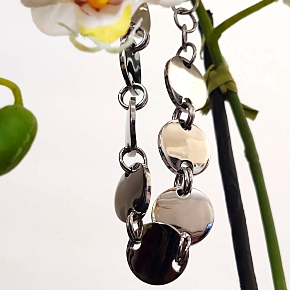 NWOT😃Shiny Round Disk Bracelet (by Michael Anthony)